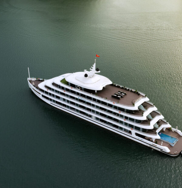 Catherine Cruise - Luxury Overnight cruise 5 stars