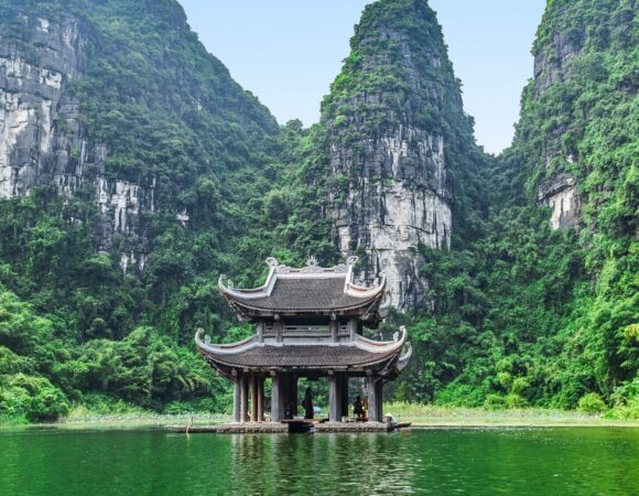 Hoa Lu – Trang An – Mua Cave Full Day Tour