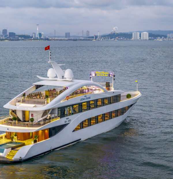Leona Cruise- Explore Halong Bay 7 hours