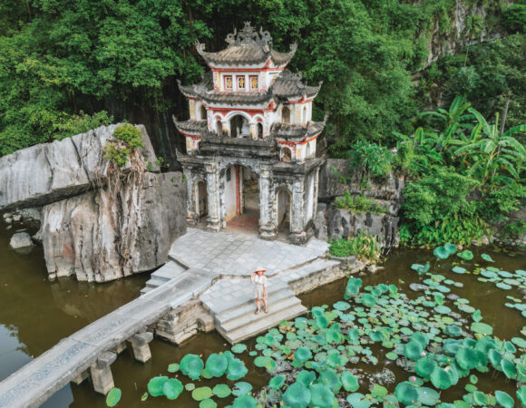 Ninh Binh: Hoa Lu, Trang An & Mua Cave, Bich Dong Small-Group Tour