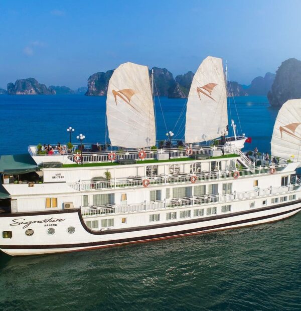 Signature Cruise through Bai Tu Long Bay